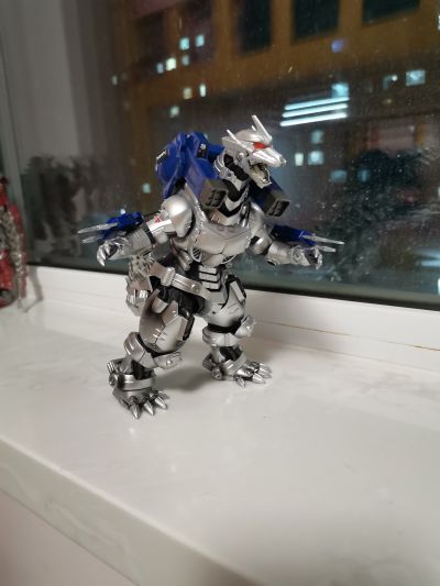 S.H.MonsterArts  哥斯拉大战机械哥斯拉3 MFS-3 3式机龙