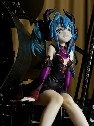 压泡面 初音未来 变色小恶魔