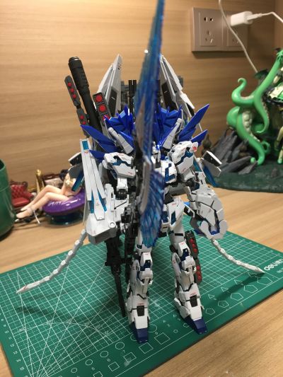 机动战士高达独角兽  蓝光碟全装款【RG 1/144 完美独角兽高达 配套版】