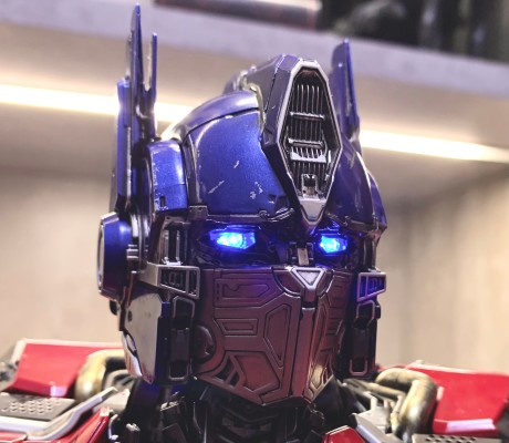 大黄蜂 擎天柱 地球形态