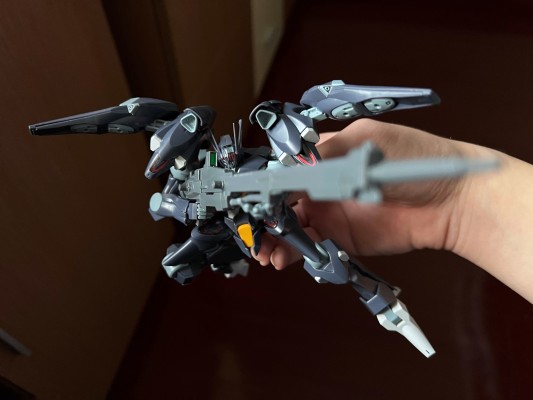 HG 机动战士高达 水星的魔女 铁骑高达