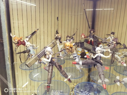 强袭魔女 桑妮亚‧V‧利特维亚克