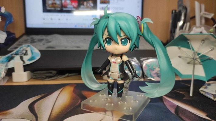 粘土人 #172a VOCALOID 初音未来 赛车手2011版