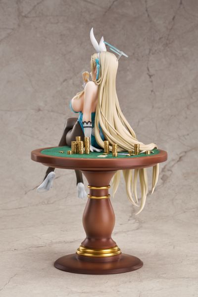 蔚蓝档案 一之濑明日奈（兔女郎）   Game Playing