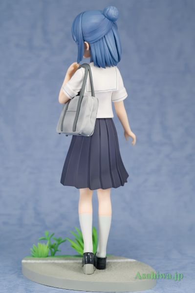 摇曳露营△ 第二季 志摩凛 初中生