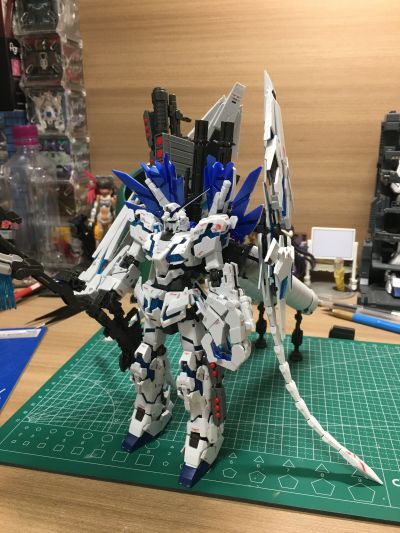 机动战士高达独角兽  蓝光碟全装款【RG 1/144 完美独角兽高达 配套版】