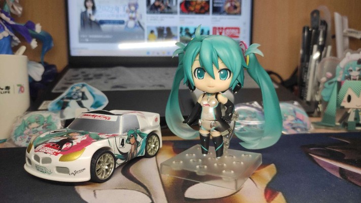 粘土人 #172a VOCALOID 初音未来 赛车手2011版