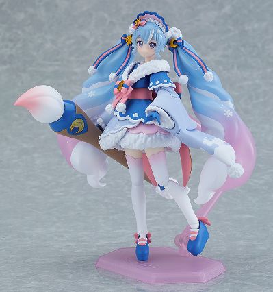 figma#EX-067 初音未来系列  雪未来 冬丽