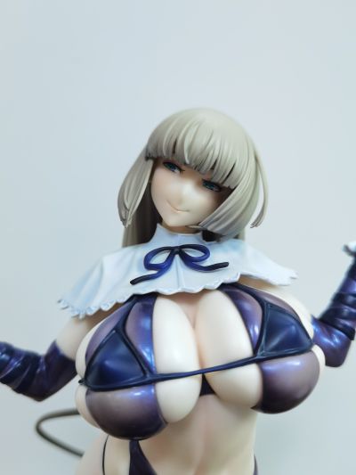 爆弹女孩 赛比娅·贝尔蒙特