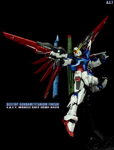 RG 1/144  命运高达［钛金质感］