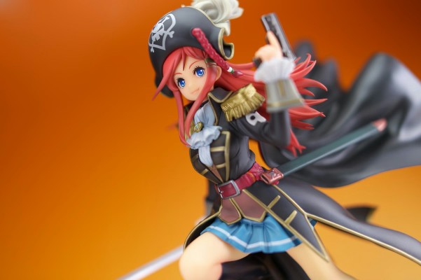 迷你裙宇宙海賊 加藤茉莉香