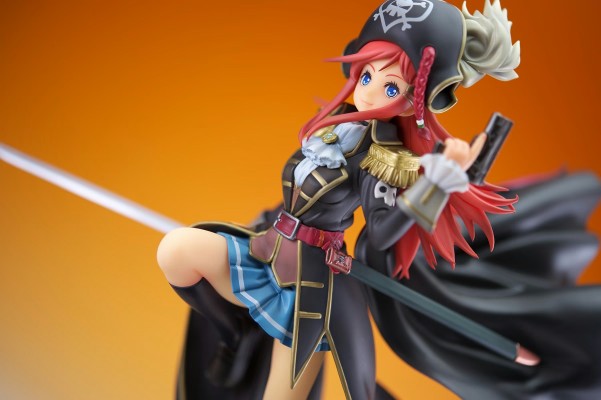 迷你裙宇宙海賊 加藤茉莉香