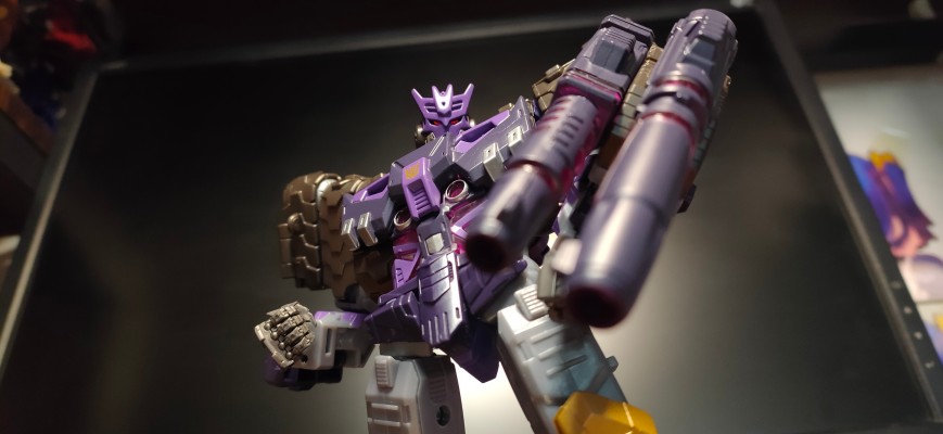 变形金刚传世系列  TL-26 霸天虎塔恩