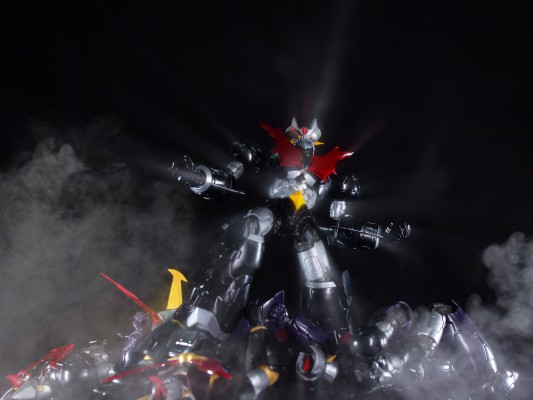 HG 真魔神ZERO vs 暗黒大将军 魔神ZERO（无限）