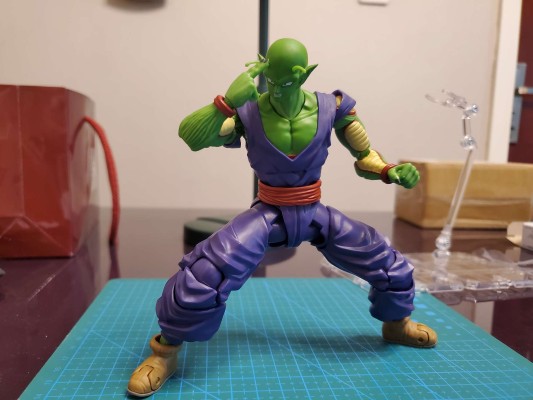 S.H.Figuarts 比克 （超级英雄）