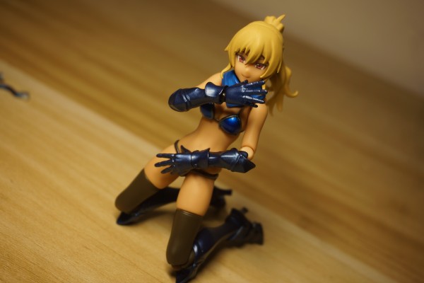 figma#534 比基尼盔甲（真琴） 历战版