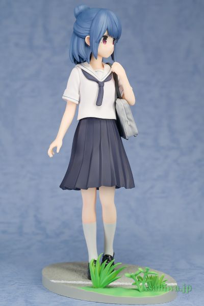 摇曳露营△ 第二季 志摩凛 初中生