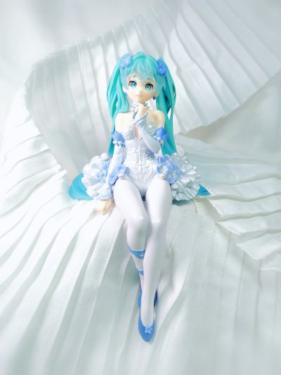 压泡面 初音未来 花仙子 粉蝶花