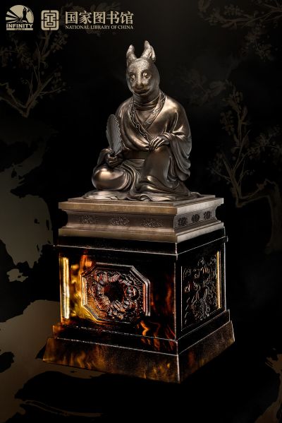 十二兽首全身像 卯兔