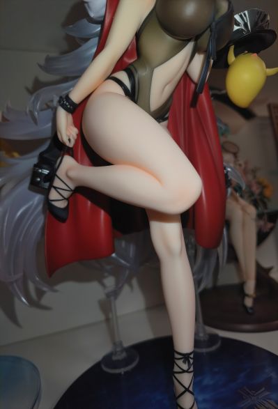 碧蓝航线 格拉夫·齐柏林 沙滩的乌尔德