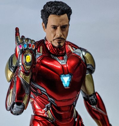 MAFEX 编号136 复仇者联盟4：终局之战 钢铁侠 85号装甲