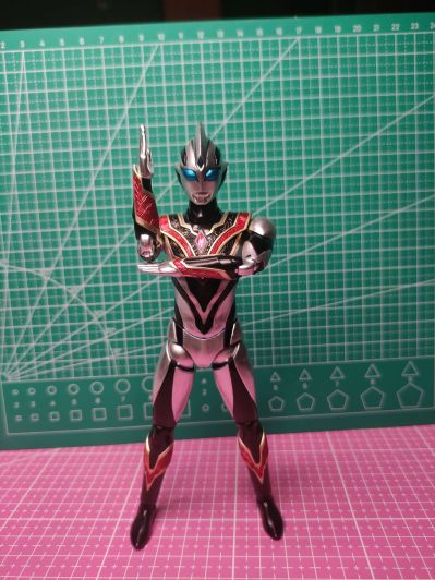 Figure-rise Standard 特利迦奥特曼 特利迦奥特曼 复合型