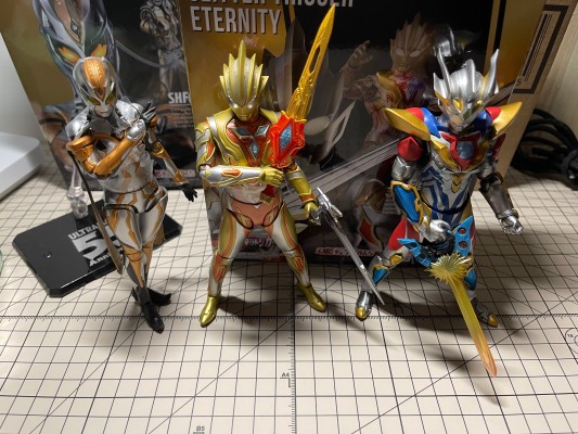 S.H.Figuarts  特利迦奥特曼 永恒闪耀特利迦