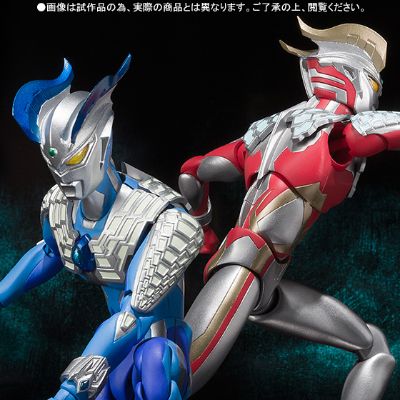 ULTRA-ACT 赛罗奥特曼格斗 强壮日冕型赛罗+月神奇迹型赛罗