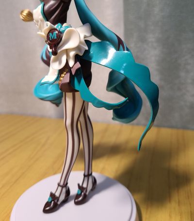 Luminasta 初音未来 黑巧克力糕点师