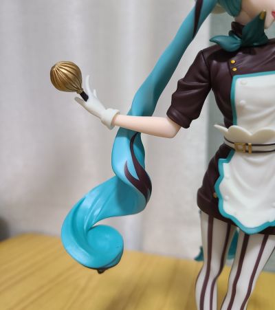 Luminasta 初音未来 黑巧克力糕点师