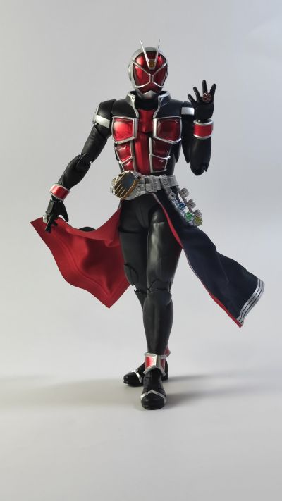 S.H.Figuarts(真骨雕制法)     假面骑士巫骑 火焰形态 10周年纪念版