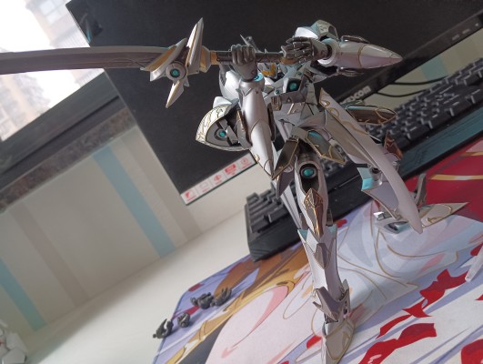 MODEROID   “灰之骑神”瓦利玛