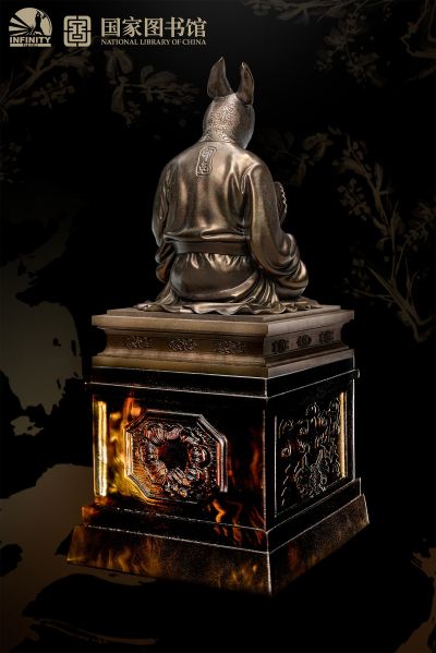 十二兽首全身像 卯兔