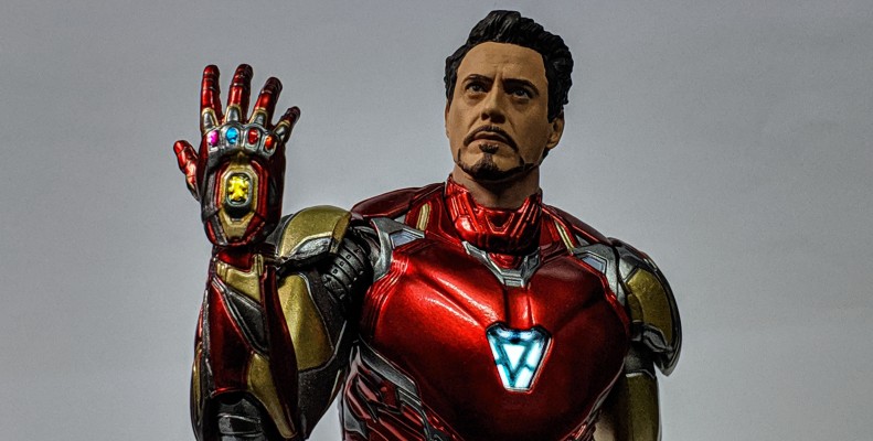 MAFEX 编号136 复仇者联盟4：终局之战 钢铁侠 85号装甲