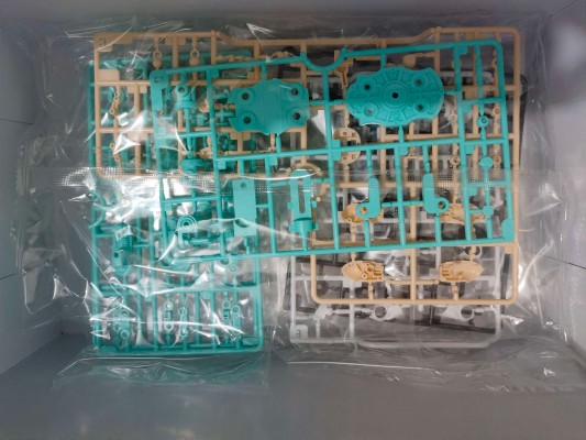 机音少女 初音未来 ［MARUTTOYS版］与 TAMOTU［初音未来版］