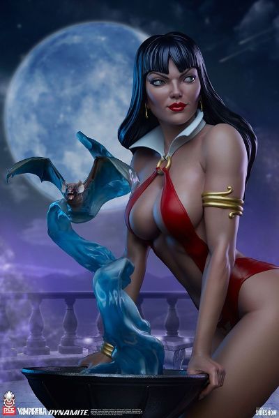 Vampirella 吸血鬼梵蓓娜