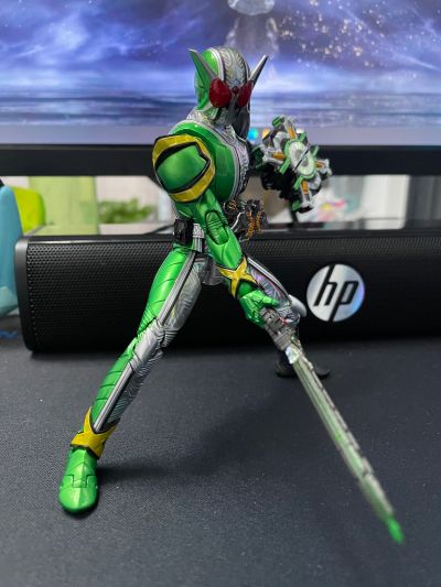 S.H.Figuarts(真骨雕制法)   假面骑士双骑  疾风王牌 极致形态