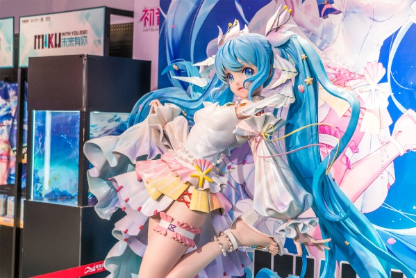 Vocaloid 初音未来 未来有你 2020ver. 等身雕塑