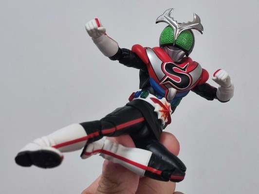 S.H.Figuarts  假面骑士强人+甲律摩托（暂译）