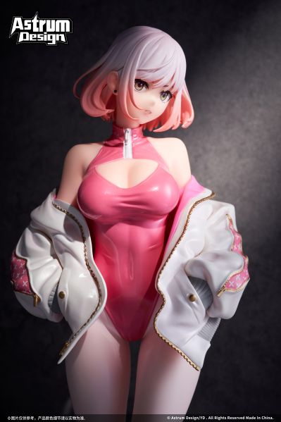 运动鞋×高开衩×口罩 露娜 展会限量款