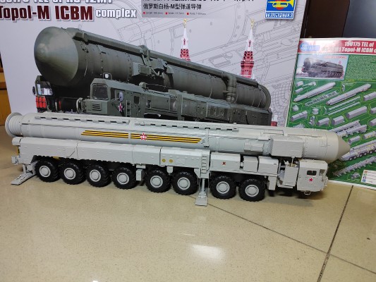 编号：01082 1/35 装甲车辆系列 俄罗斯 白杨-M型弹道导弹