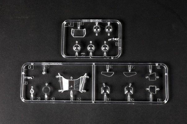 编号：05817 1/48 军用飞机系列 俄罗斯 米-4A“猎犬”直升机