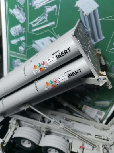 编号：01082 1/35 装甲车辆系列 俄罗斯 白杨-M型弹道导弹