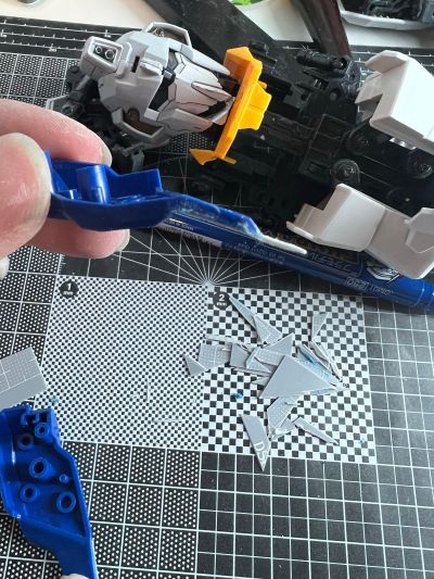 PG 1/60 	机动战士Z高达  MSZ-006 Z高达