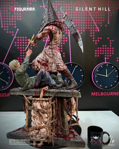 寂静岭2 詹姆斯 VS 红色三角头