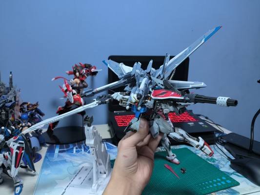 METAL BUILD 机动战士高达SEED DESTINY  嫣红强袭高达  斩舰刀装备型