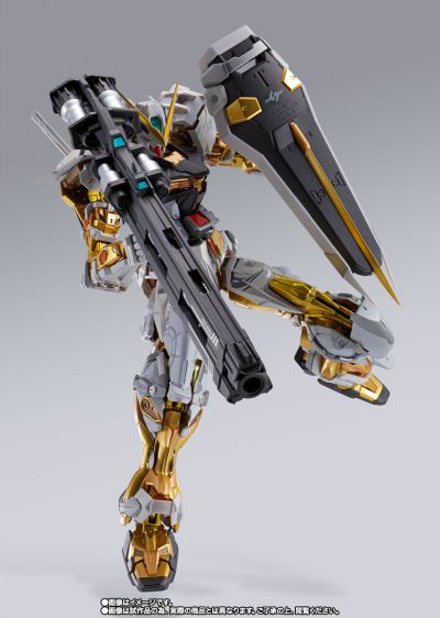METAL BUILD  机动战士高达SEED ASTRAY  异端高达金色机（新生强袭版）