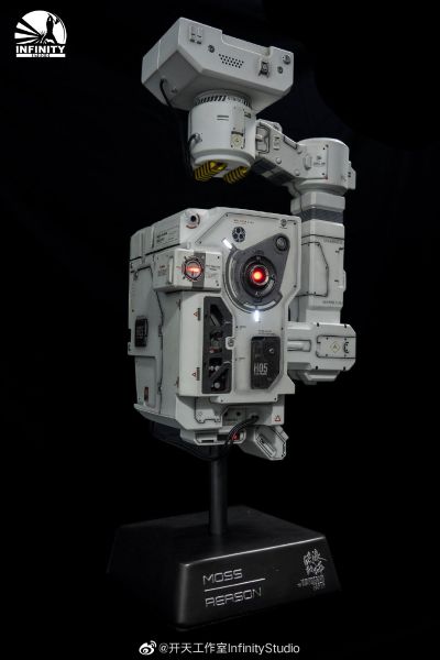 流浪地球 Moss电影道具复刻雕像