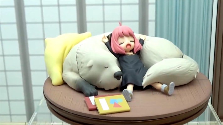 FiguartsZERO 间谍过家家 阿尼亚 与 邦德 -任务结束！-