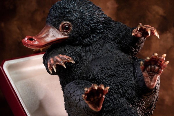 MC-054   极匠系列 神奇动物在哪里 嗅嗅泰迪